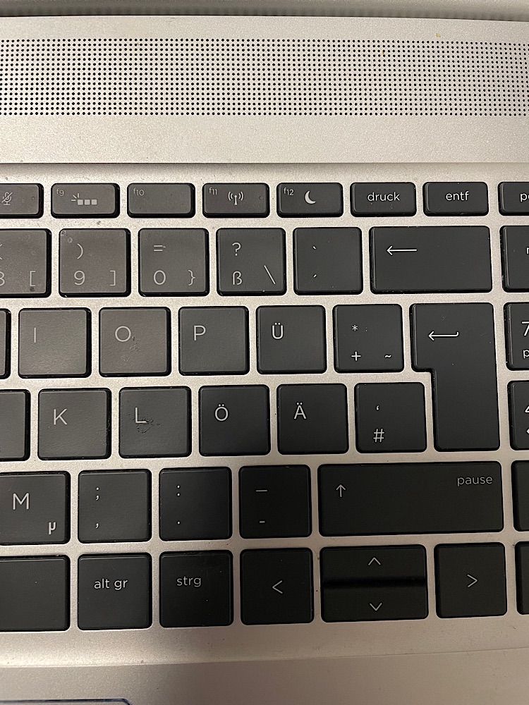 Tastatur eines Laptops in Nahaufnahme